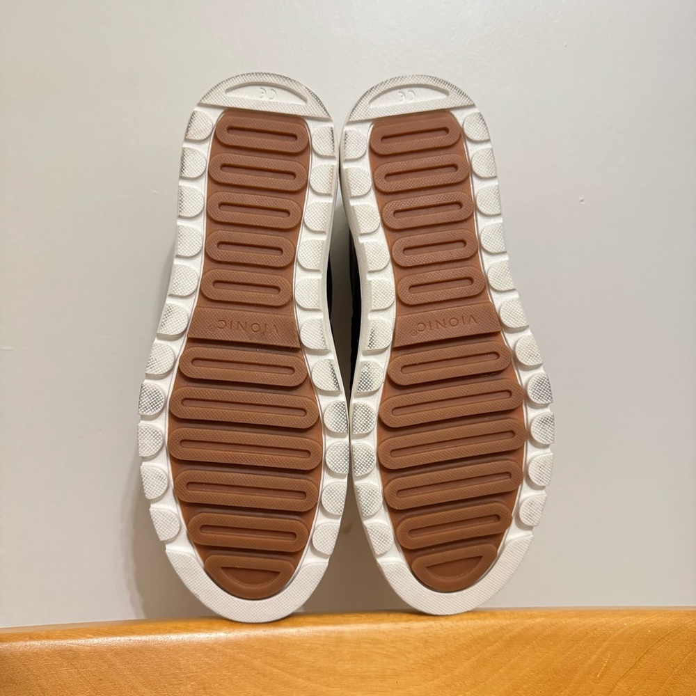 Vionic Simasa Sneaker Size 9.5 - Picture 8 of 9